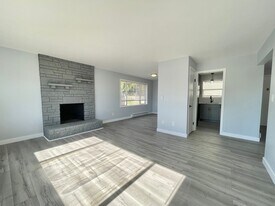 8013-8015 24th Ave NW in Seattle, WA - Building Photo