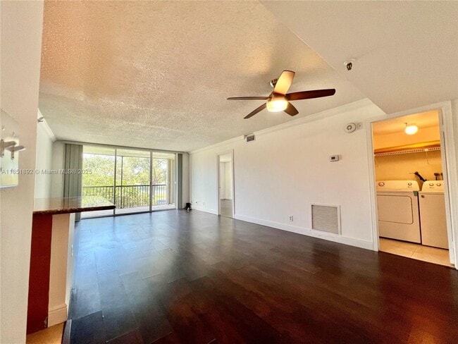 5260 NW 2nd Ave in Boca Raton, FL - Building Photo - Building Photo