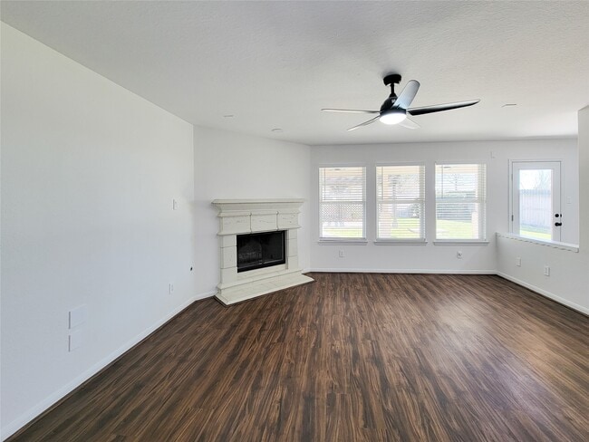 property at 21123 Amber Crossing Dr