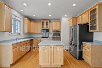 8453 Kirby Lionsdale Dr in Lorton, VA - Building Photo - Building Photo