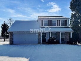 2402 Wild Cherry Ct in Aurora, IL - Building Photo