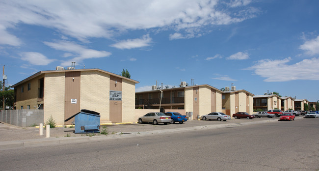 2817-2821 Muriel St NE in Albuquerque, NM - Building Photo - Building Photo