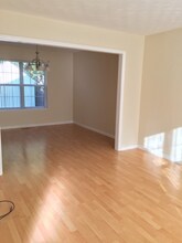 1325 Oleander Ave in Chesapeake, VA - Building Photo - Building Photo