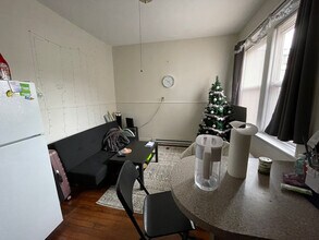 884 Huntington Ave, Unit 12 in Boston, MA - Building Photo - Building Photo