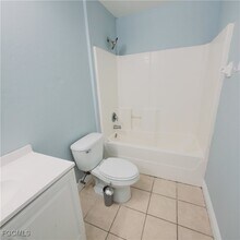 779 Bedford Dr in Lehigh Acres, FL - Building Photo - Building Photo