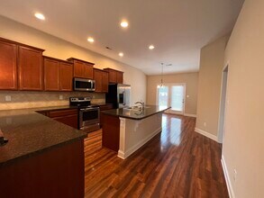 1014 Sugarbush Trail in Lexington, KY - Building Photo - Building Photo