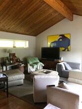 9300 N Lake Dr in Bayside, WI - Building Photo - Building Photo