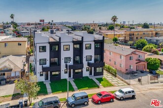 4828 Pickford St in Los Angeles, CA - Building Photo - Building Photo