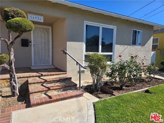 16926 La Salle Ave in Gardena, CA - Building Photo - Building Photo