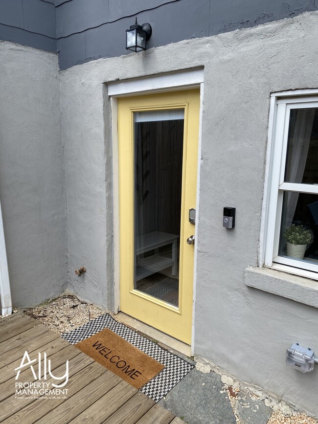 property at 1304 Belleview Ave