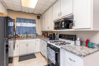 525 Ash Ave in Ames, IA - Building Photo - Building Photo