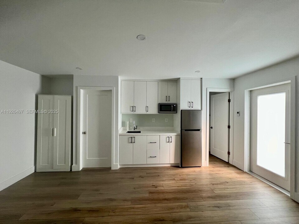 14365 SW 164th Terrace in Miami, FL - Building Photo