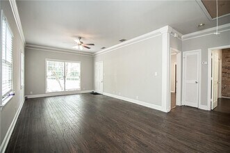 3761 Ashford Dunwoody Rd NE in Atlanta, GA - Building Photo - Building Photo