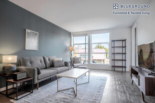 375 N La Cienega Blvd in West Hollywood, CA - Building Photo