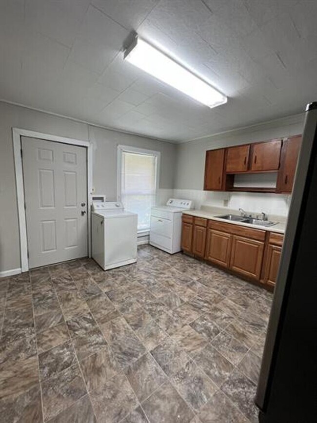 426 Ferguson Ln in St. Albans, WV - Building Photo - Building Photo