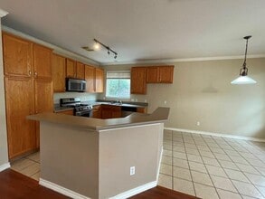1716 Rosenborough Ln S in Round Rock, TX - Building Photo - Building Photo