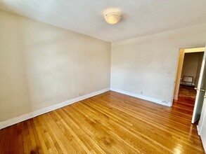 1408 Commonwealth Ave, Unit 17 in Boston, MA - Building Photo - Building Photo