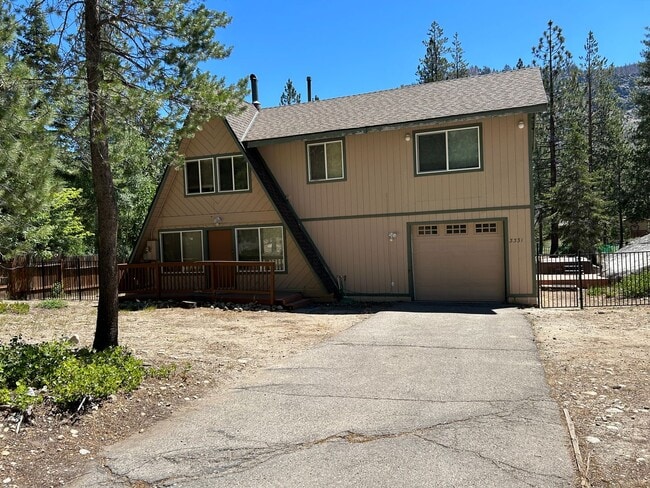 property at 3331 W River Park Dr