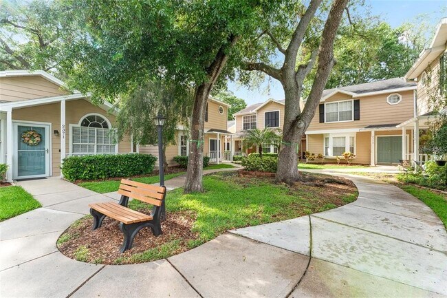2373 Hounds Trail in Palm Harbor, FL - Building Photo - Building Photo