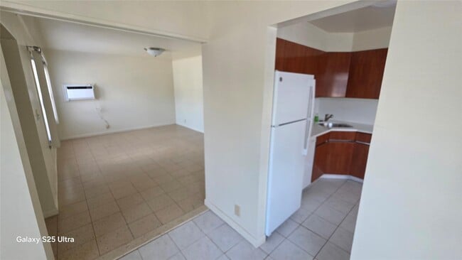 property at 368 W Fulton St
