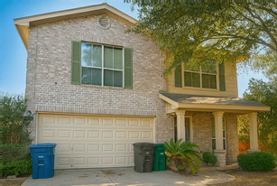 6902 Asbury Station in San Antonio, TX - Building Photo