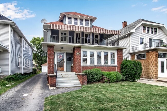 property at 744 Tacoma Ave