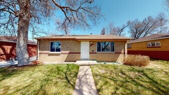 Renovated Park Hill brick home with large  in Denver, CO - Building Photo