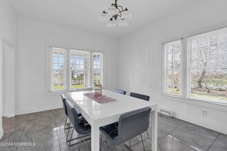 17 Lakeview Rd in Deal, NJ - Building Photo - Building Photo