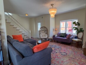 41 Sycamore St in Somerville, MA - Building Photo - Building Photo