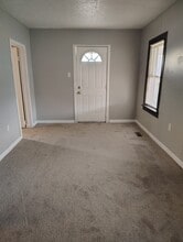 4700 Ross Ave in Dayton, OH - Building Photo - Building Photo