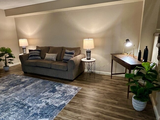 917 Davis Blvd in Sikeston, MO - Building Photo - Building Photo