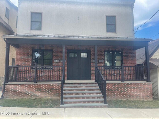 436 Larch St in Scranton, PA - Building Photo - Building Photo