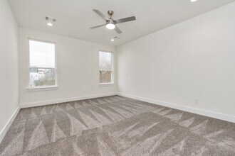 221 Cockerel St in Houston, TX - Building Photo - Building Photo