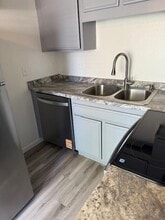 82075 Country Club Dr in Indio, CA - Building Photo - Building Photo