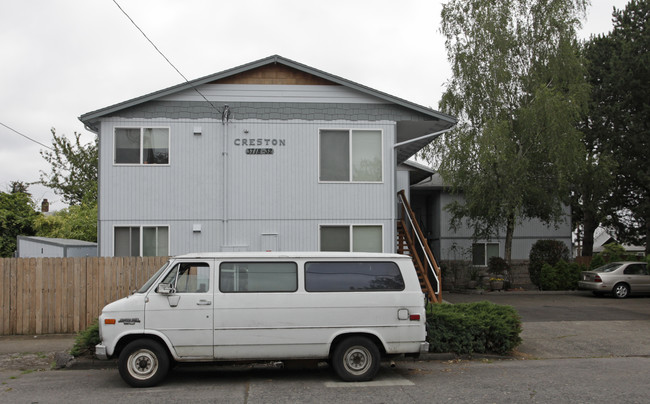 Creston Apartments in Portland, OR - Building Photo - Building Photo