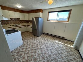 39 Kingsway Dr in Schreiber, ON - Building Photo