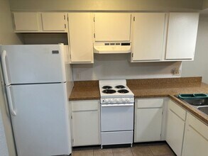 2130 Garland Ave in Fayetteville, AR - Building Photo - Building Photo