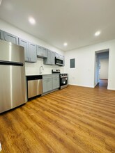 304 E 25th St in Baltimore, MD - Building Photo - Building Photo