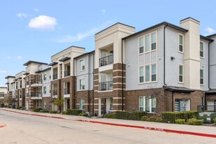 Vercanta at Burleson in Burleson, TX - Building Photo