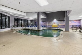 394 Ocean Ave, Unit 515 in Revere, MA - Building Photo - Building Photo