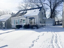 1620 Highview Ave in Akron, OH - Building Photo