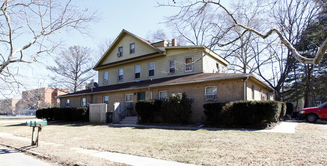 867 Cooper St in Deptford, NJ - Building Photo - Building Photo