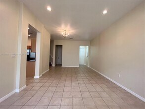 9165 SW 36th Mnr in Miramar, FL - Building Photo - Building Photo