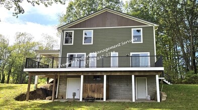 399 Melody Ln in New Wilmington, PA - Building Photo - Building Photo