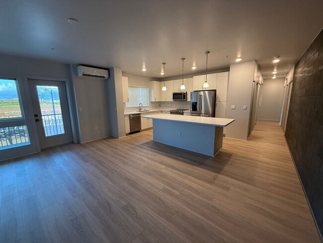 91-960-3641 Iwikuamoo St in Ewa Beach, HI - Building Photo - Building Photo