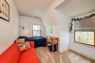 151 Mason Ter, Unit 2 in Brookline, MA - Foto de edificio - Building Photo