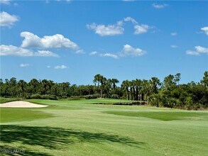 4884 Hampshire Ct in Naples, FL - Building Photo - Building Photo