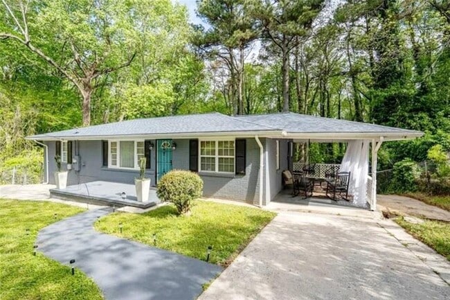 1401 Plaza Ave SW in Atlanta, GA - Building Photo - Building Photo