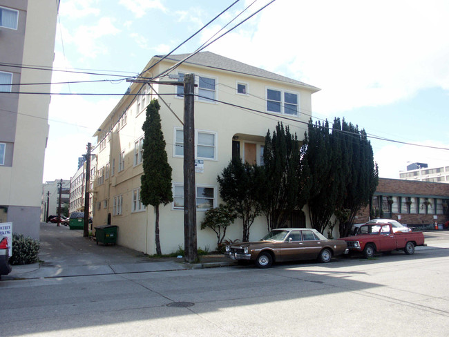 Casa Del Rey Apartments in Seattle, WA - Building Photo - Building Photo