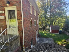 811 Painter St, Unit 811 in Youngwood, PA - Building Photo - Building Photo